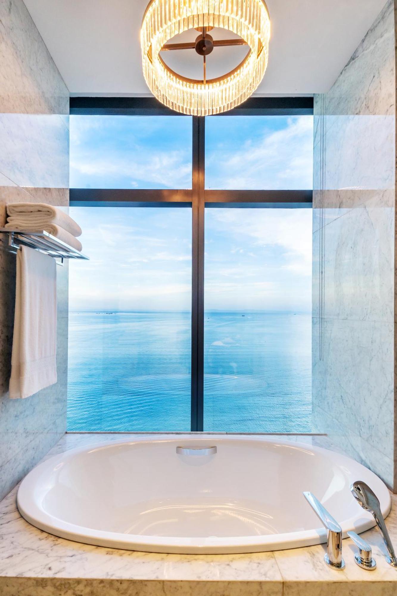 Nustar Hotel Cebu ภายนอก รูปภาพ